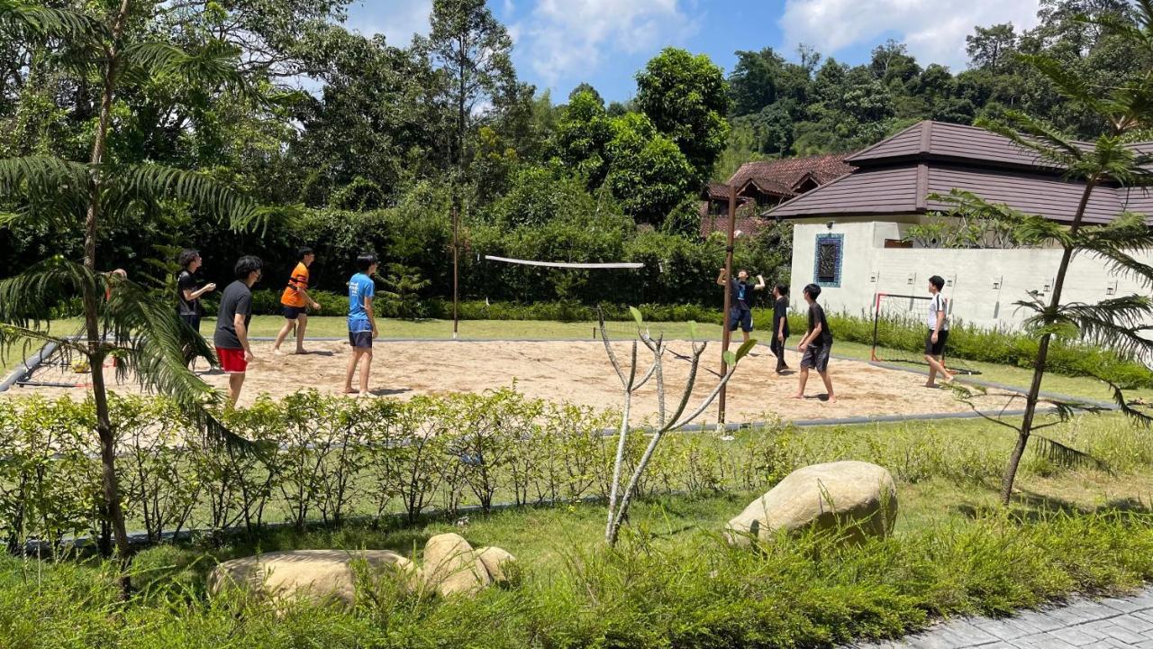 Charis Pool Villa 1 - 3 Bedroom With Private Pool Bentong Exterior photo